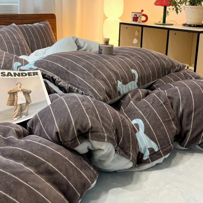 91家纺网 家纺一手货源 找家纺 桃子家居 2025新款A类ins简约奢尚渐变复古格子加厚牛奶绒四件套 绒-奢尚派