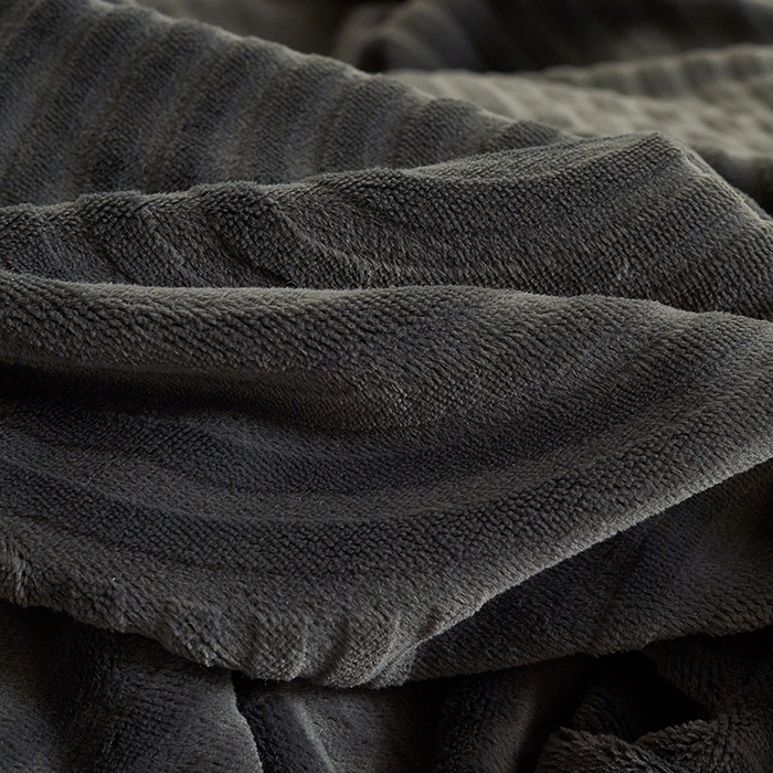 91家纺网 家纺一手货源 找家纺 千朵森 2025新款高克重提花牛奶绒高品质四件套-年纪 年纪-灰