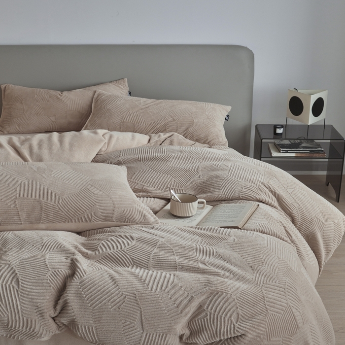 91家纺网 家纺一手货源 找家纺 （总）千朵森 2025新款亲肤舒适烂花全消光牛奶绒四件套-梵静