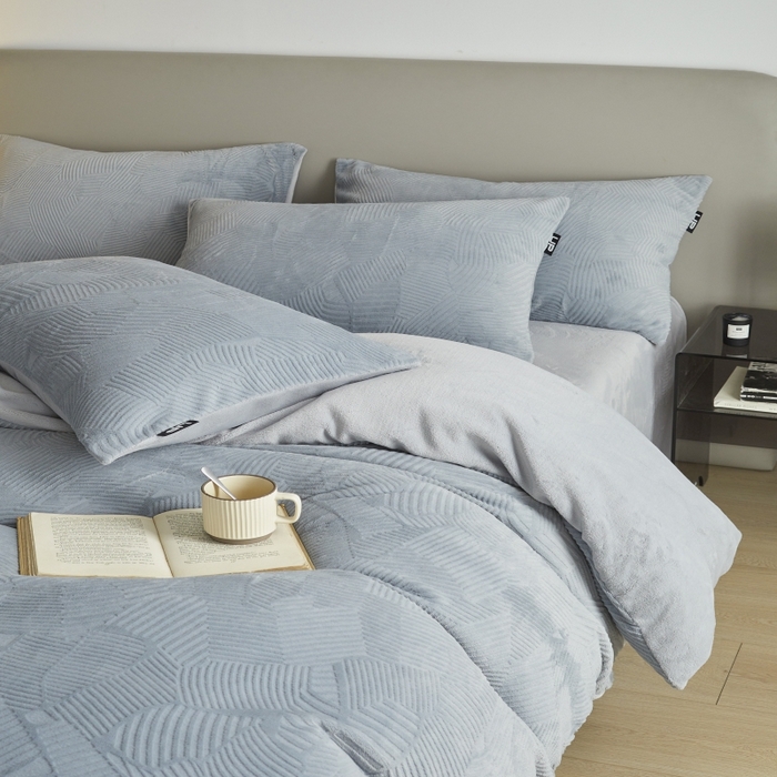 91家纺网 家纺一手货源 找家纺 （总）千朵森 2025新款亲肤舒适烂花全消光牛奶绒四件套-梵静