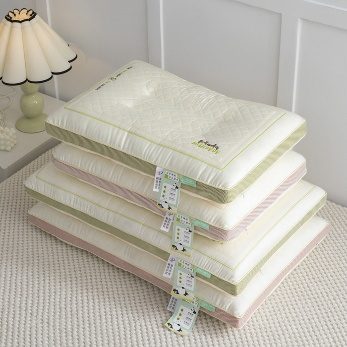 91家纺网 家纺一手货源 找家纺 （总）仁宇枕业 2025新款新品 绗绣+乳胶夹层熊猫呼呼冰丝凉感乳胶功能儿童成人枕头枕芯