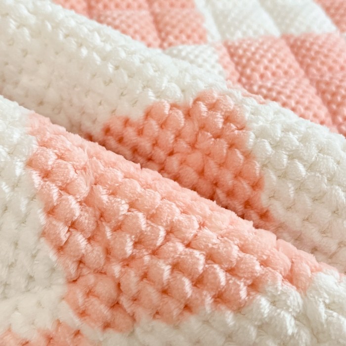 91家纺网 家纺一手货源 找家纺 欧邦 2025新款加厚菠萝格豆豆绒夹棉床笠 床笠单件 菠萝格-粉色