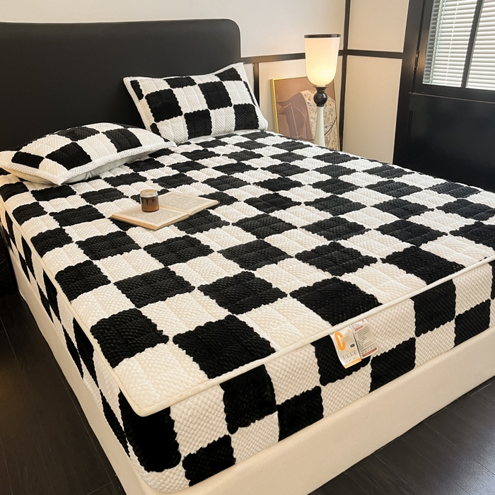 91家纺网 家纺一手货源 找家纺 欧邦 2025新款加厚菠萝格豆豆绒夹棉床笠 床笠单件 菠萝格-黑白