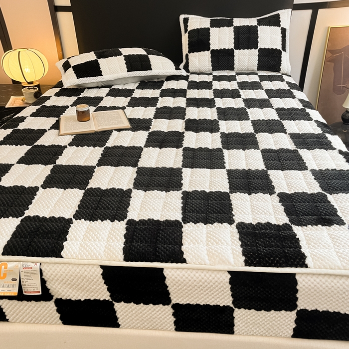 91家纺网 家纺一手货源 找家纺 欧邦 2025新款加厚菠萝格豆豆绒夹棉床笠 床笠单件 菠萝格-黑白