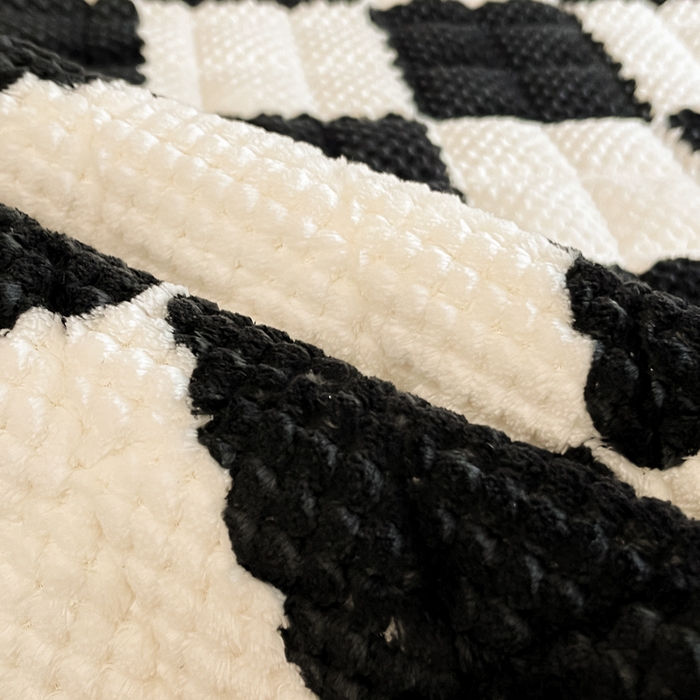 91家纺网 家纺一手货源 找家纺 欧邦 2025新款加厚菠萝格豆豆绒夹棉床笠 床笠单件 菠萝格-黑白