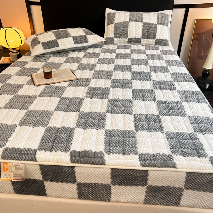 91家纺网 家纺一手货源 找家纺 欧邦 2025新款加厚菠萝格豆豆绒夹棉床笠 床笠单件 菠萝格-灰色