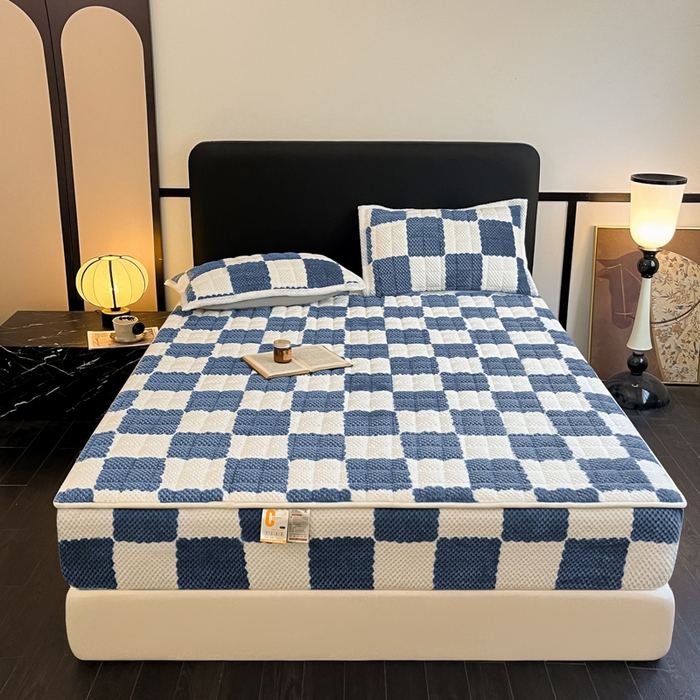 91家纺网 家纺一手货源 找家纺 欧邦 2025新款加厚菠萝格豆豆绒夹棉床笠 床笠单件 菠萝格-蓝色