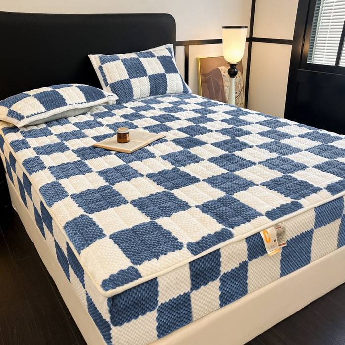 91家纺网 家纺一手货源 找家纺 欧邦 2025新款加厚菠萝格豆豆绒夹棉床笠 床笠单件 菠萝格-蓝色