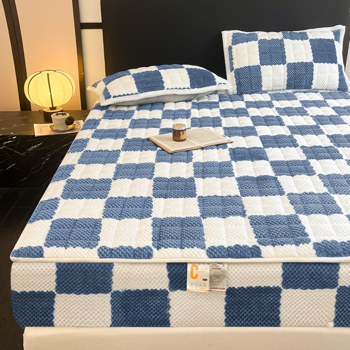 91家纺网 家纺一手货源 找家纺 欧邦 2025新款加厚菠萝格豆豆绒夹棉床笠 床笠单件 菠萝格-蓝色