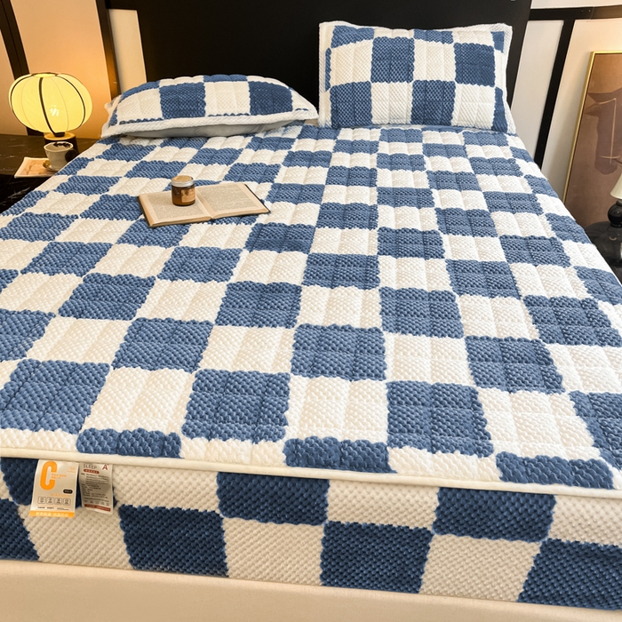 91家纺网 家纺一手货源 找家纺 欧邦 2025新款加厚菠萝格豆豆绒夹棉床笠 床笠单件 菠萝格-蓝色