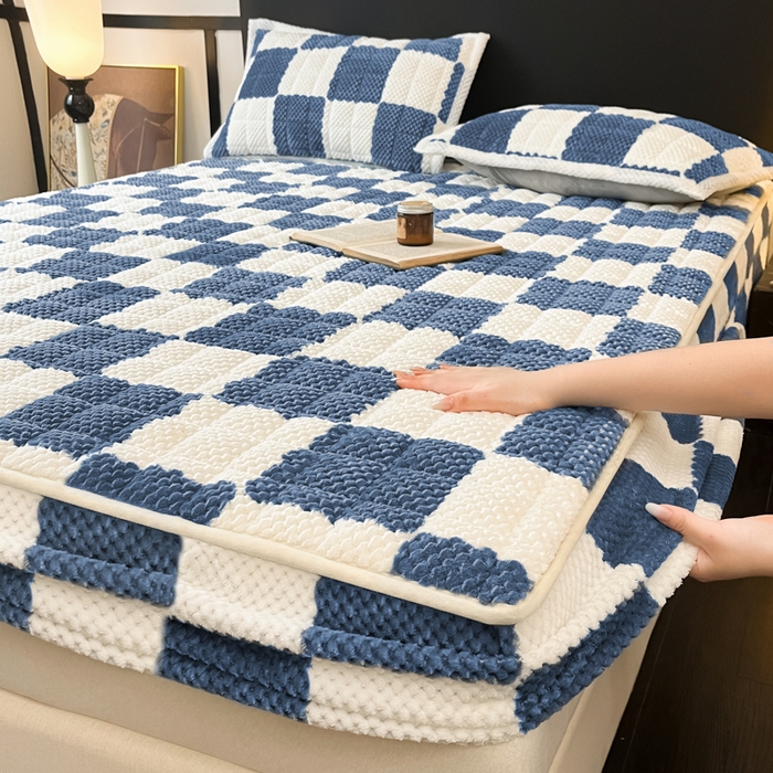 91家纺网 家纺一手货源 找家纺 欧邦 2025新款加厚菠萝格豆豆绒夹棉床笠 床笠单件 菠萝格-蓝色