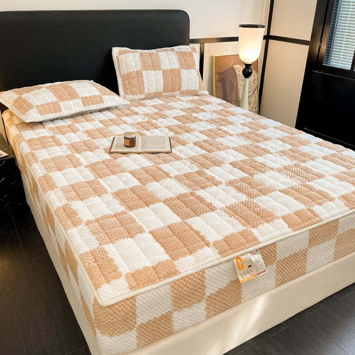 91家纺网 家纺一手货源 找家纺 欧邦 2025新款加厚菠萝格豆豆绒夹棉床笠 床笠单件 菠萝格-驼色