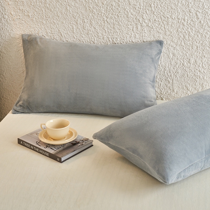 91家纺网 家纺一手货源 找家纺 千朵森 2025新款纯色牛奶绒枕套-芙妮系列单品枕套单件枕套 芙妮-印月灰