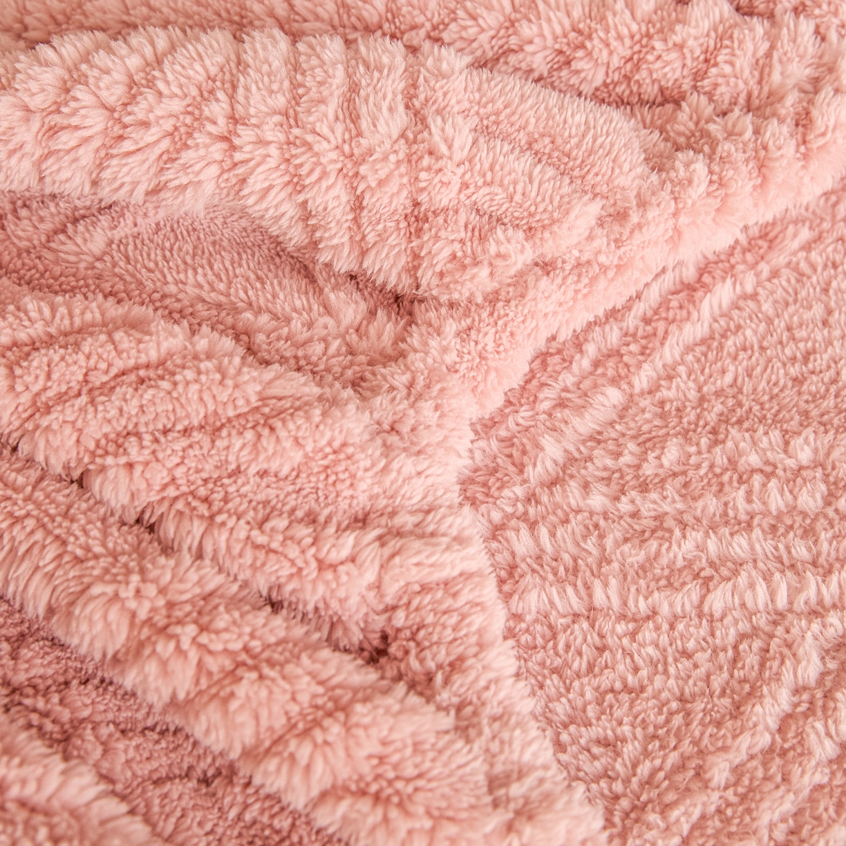 91家纺网 家纺一手货源 找家纺 （总）欧邦 2025新款跨境提花塔芙绒单床笠 床笠单件-素简系列