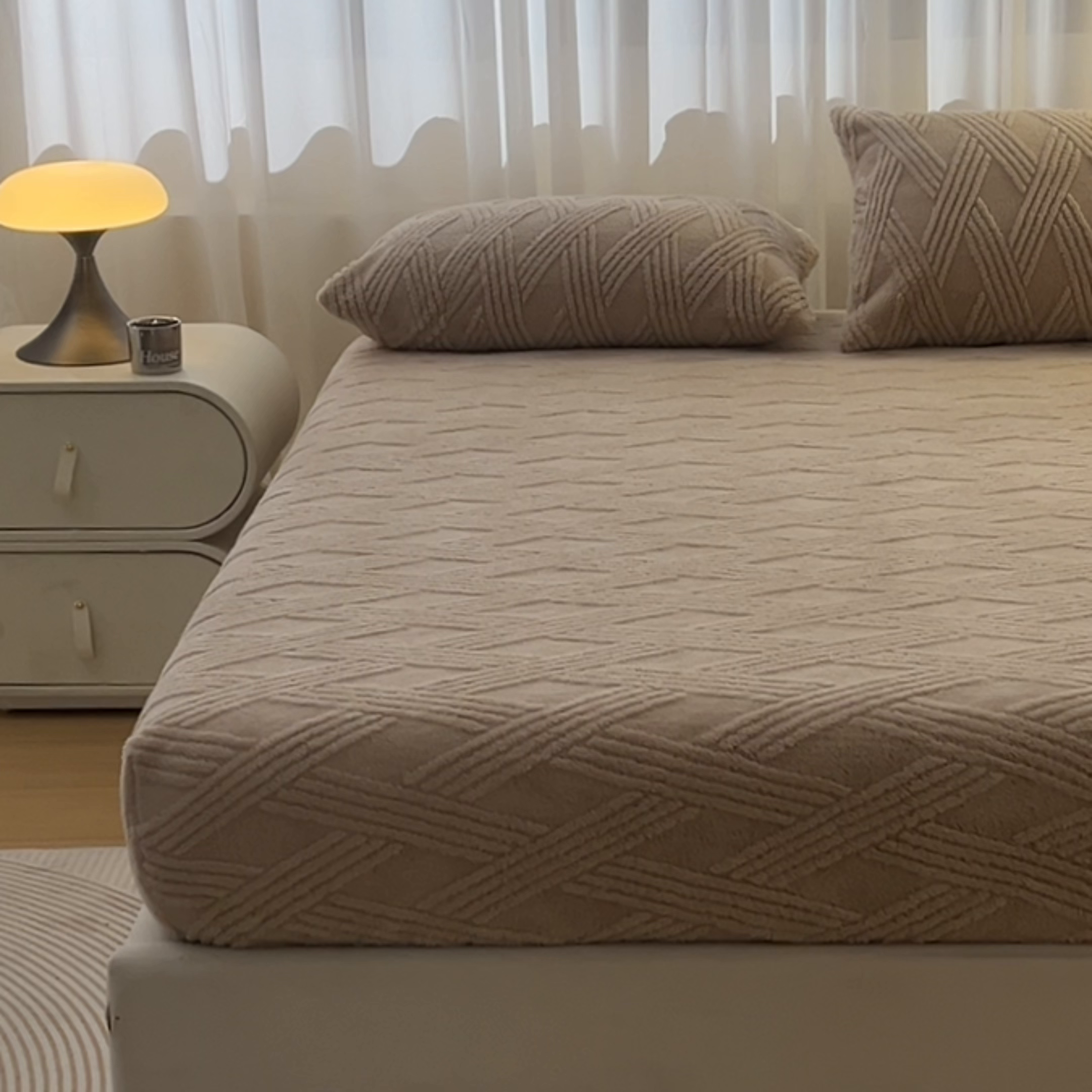 91家纺网 家纺一手货源 找家纺 欧邦 2025新款跨境提花塔芙绒单床笠 床笠单件-素简系列 素简-卡其