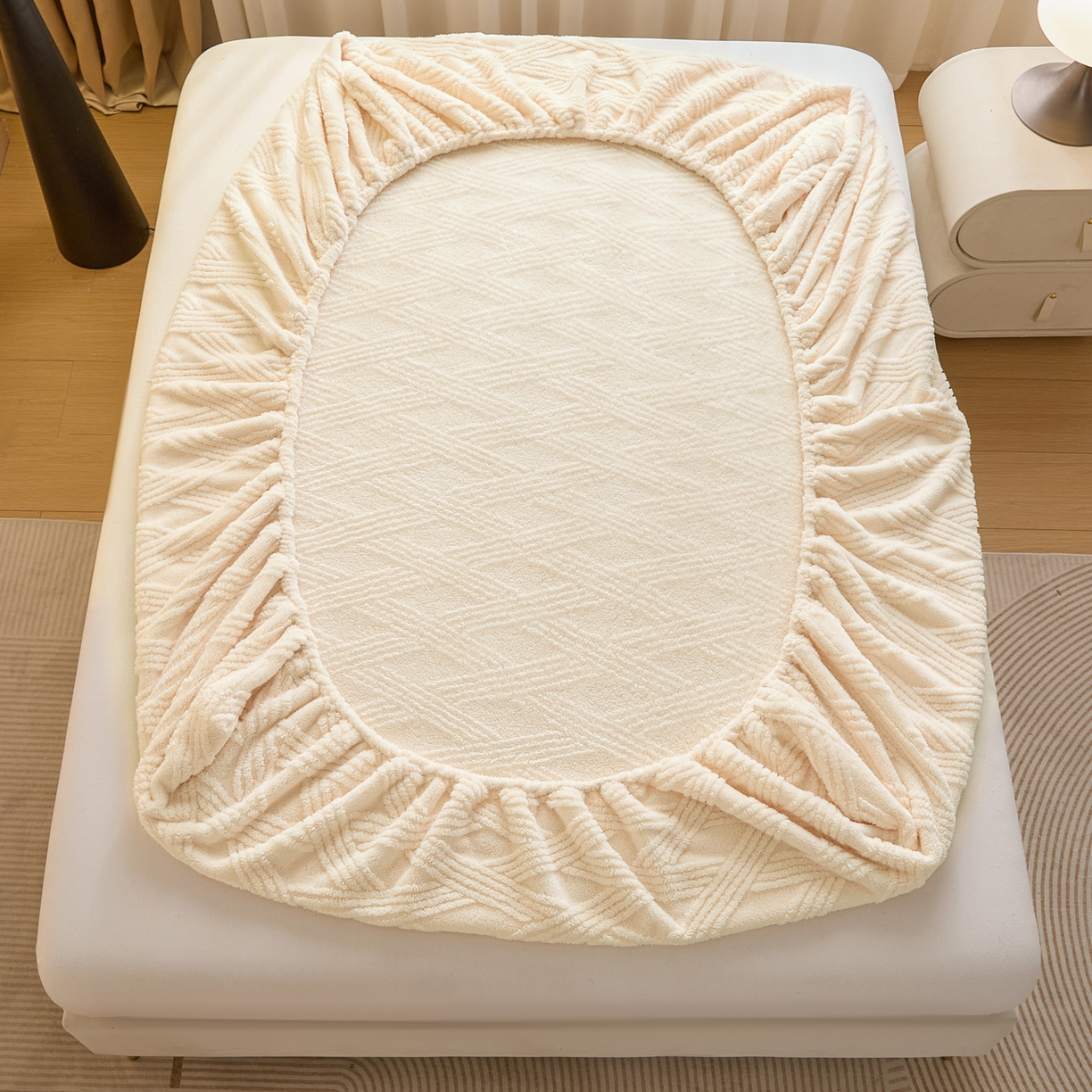 91家纺网 家纺一手货源 找家纺 欧邦 2025新款跨境提花塔芙绒单床笠 床笠单件-素简系列 素简-米白