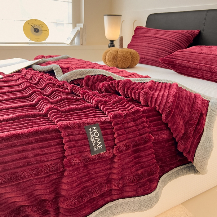 91家纺网 家纺一手货源 找家纺 欧邦 2025新款子母条灰边毛毯毯子多功能盖毯 子母条-酒红灰边