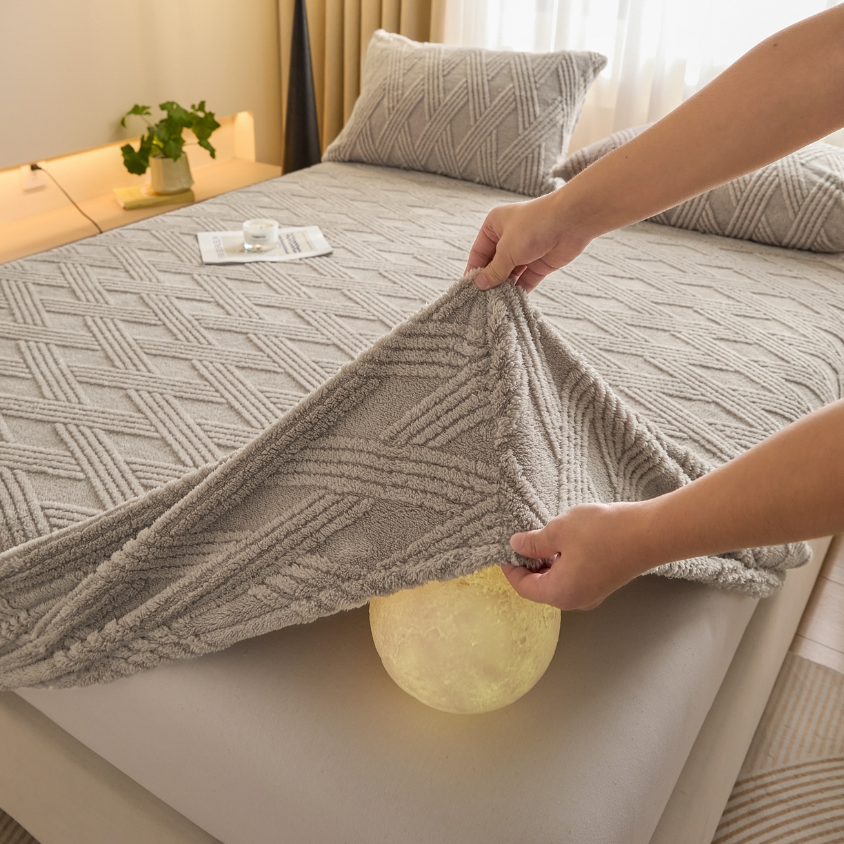 91家纺网 家纺一手货源 找家纺 欧邦 2025新款跨境提花塔芙绒单床笠 床笠单件-素简系列 素简-浅灰