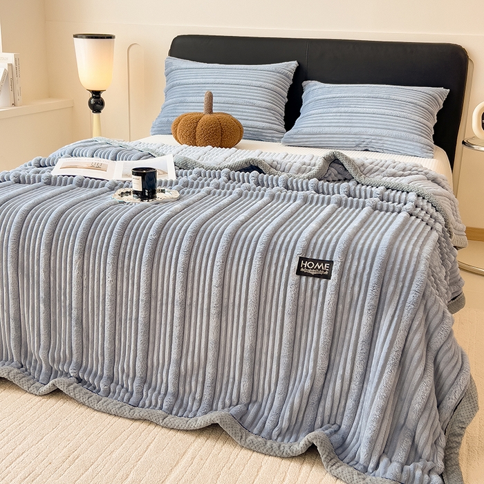 91家纺网 家纺一手货源 找家纺 欧邦 2025新款子母条灰边毛毯毯子多功能盖毯 子母条-蓝灰灰边