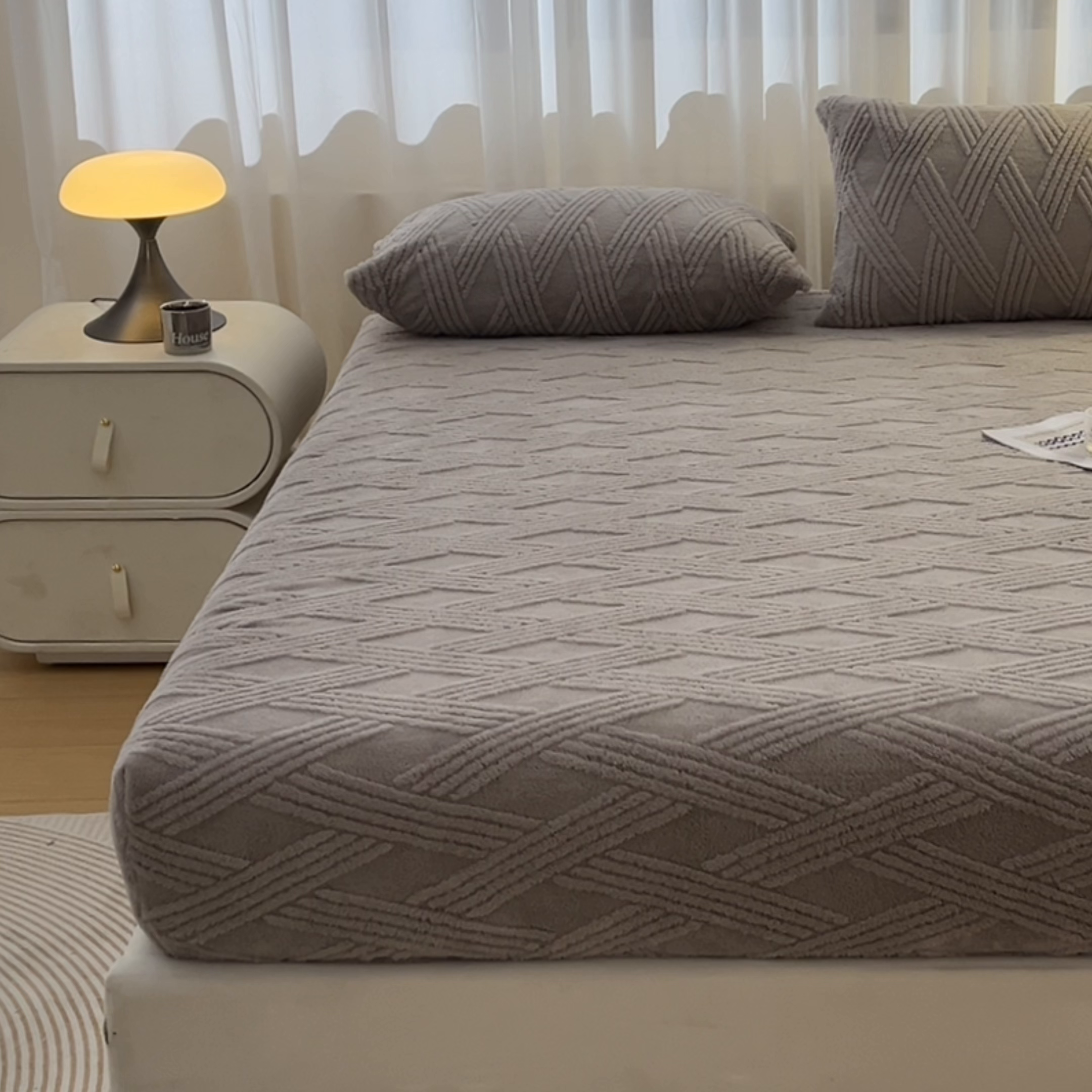 91家纺网 家纺一手货源 找家纺 欧邦 2025新款跨境提花塔芙绒单床笠 床笠单件-素简系列 素简-浅灰