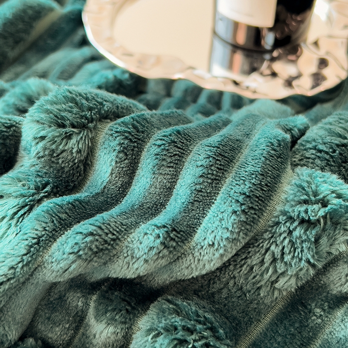 91家纺网 家纺一手货源 找家纺 欧邦 2025新款子母条灰边毛毯毯子多功能盖毯 子母条-墨绿灰边
