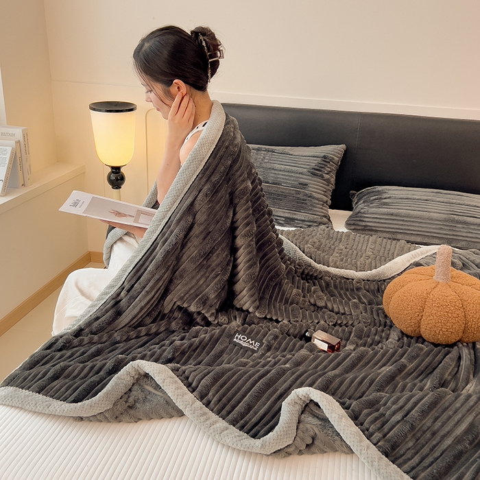 91家纺网 家纺一手货源 找家纺 欧邦 2025新款子母条灰边毛毯毯子多功能盖毯 子母条-深灰灰边