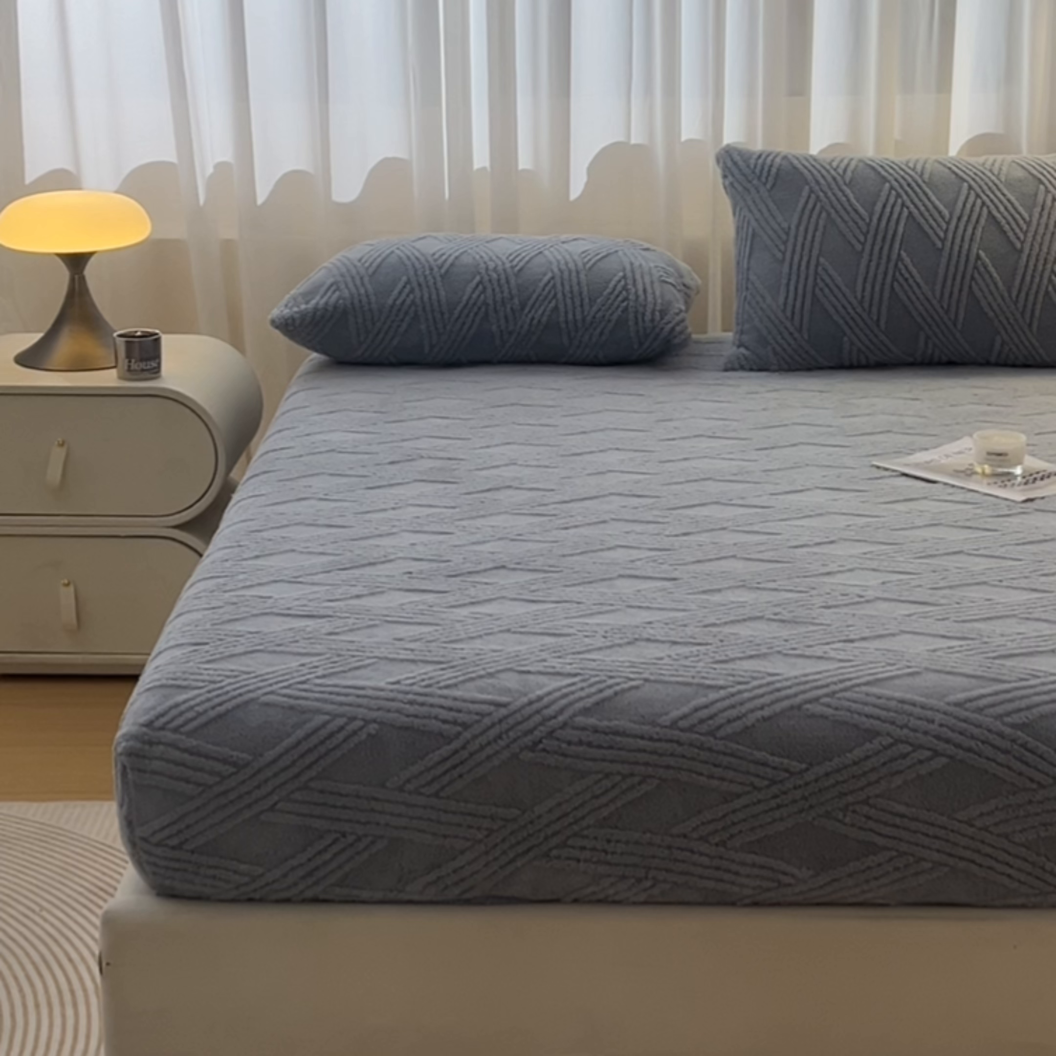 91家纺网 家纺一手货源 找家纺 欧邦 2025新款跨境提花塔芙绒单床笠 床笠单件-素简系列 素简-雾蓝