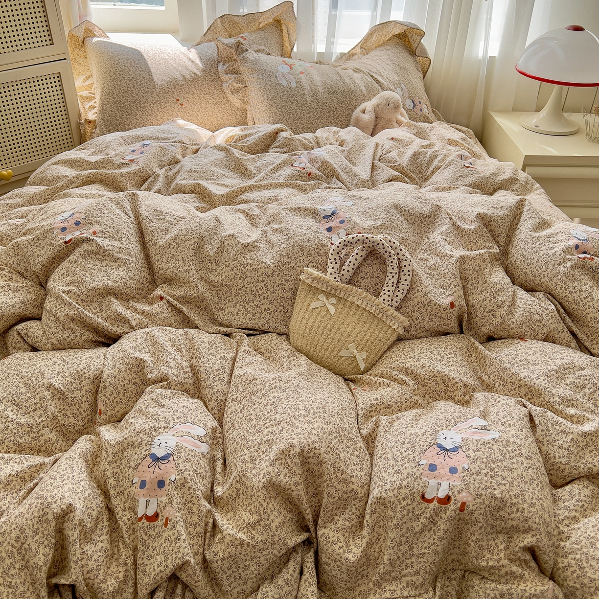 91家纺网 家纺一手货源 找家纺 欧尚 2025新款云柔棉床盖四件套 兔兔熊