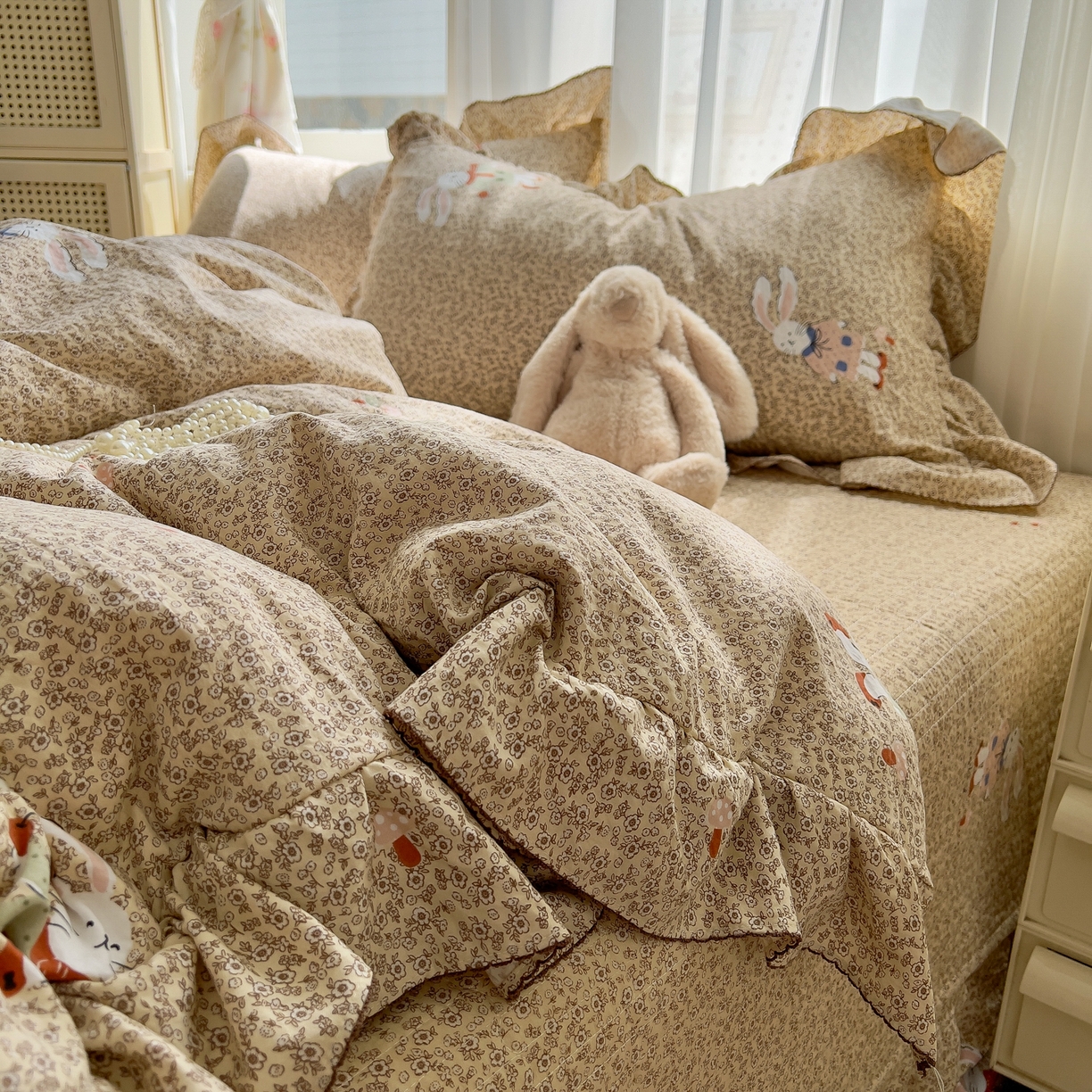 91家纺网 家纺一手货源 找家纺 欧尚 2025新款云柔棉床盖四件套 兔兔熊