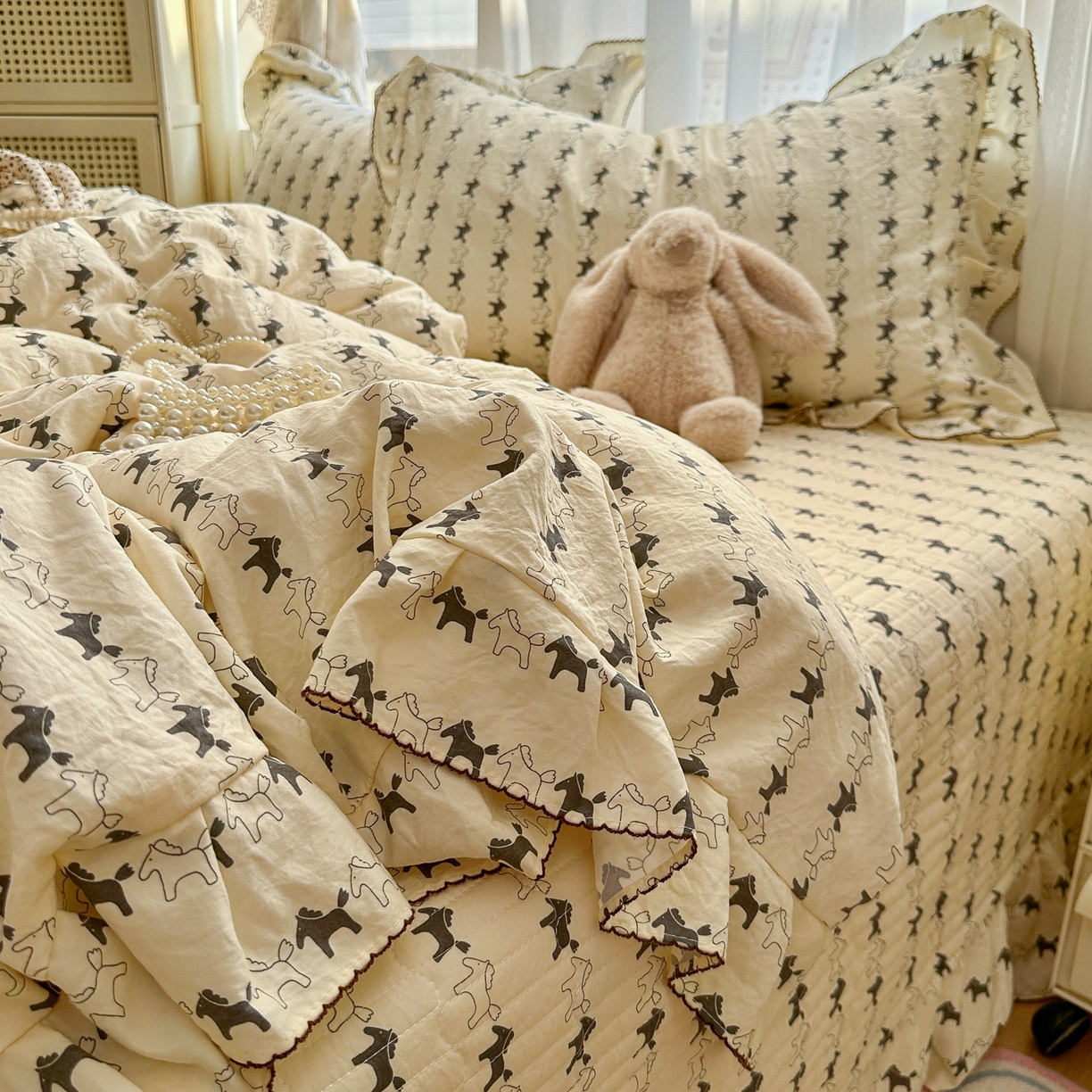 91家纺网 家纺一手货源 找家纺 欧尚 2025新款云柔棉床盖四件套 木马