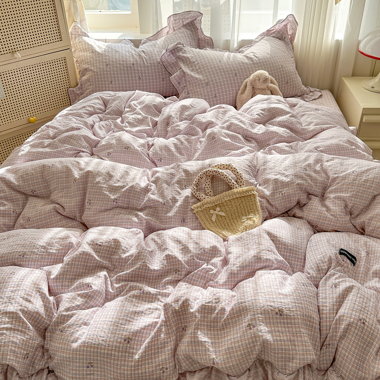 91家纺网 家纺一手货源 找家纺 欧尚 2025新款云柔棉床盖四件套 樱桃酱