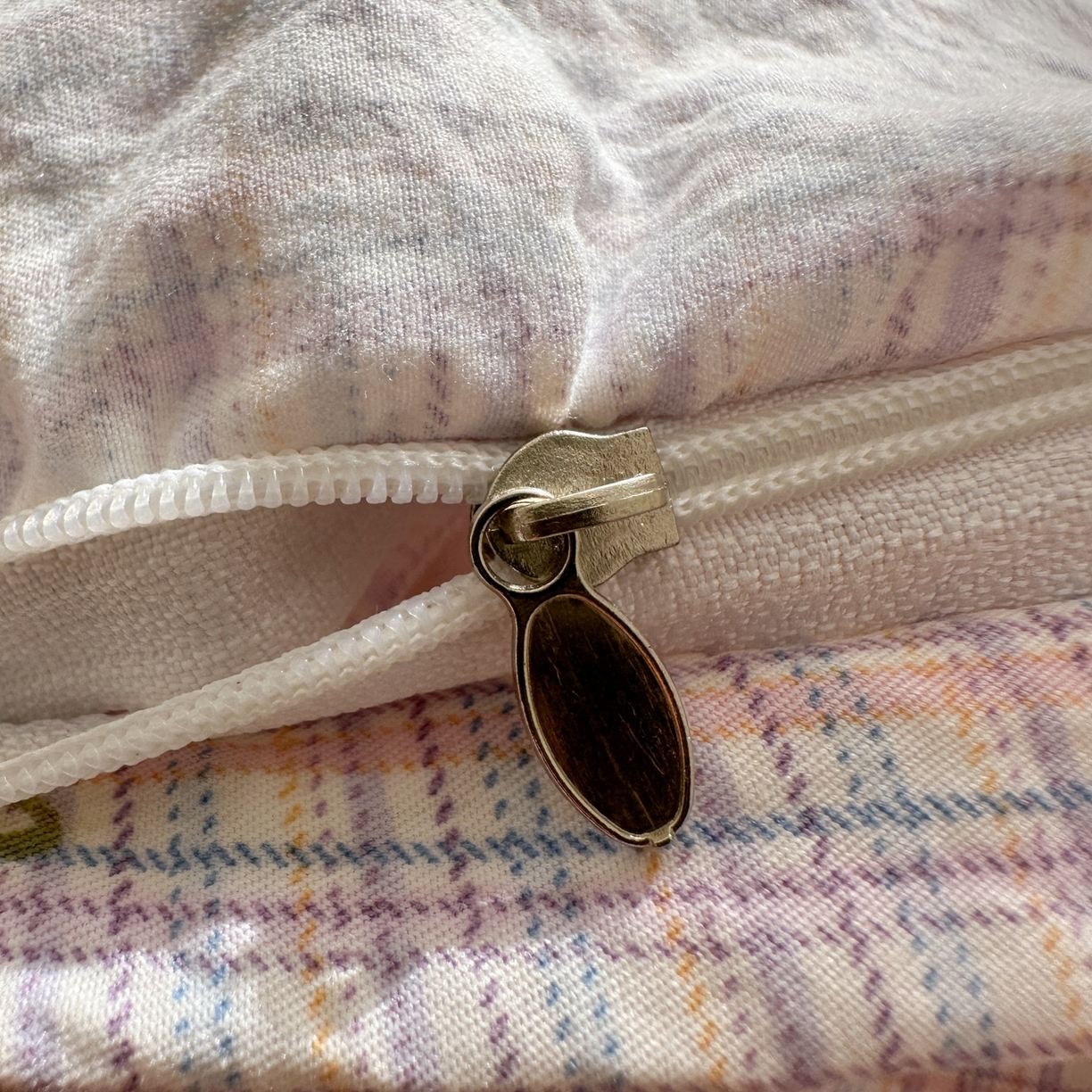 91家纺网 家纺一手货源 找家纺 欧尚 2025新款云柔棉床盖四件套 樱桃酱