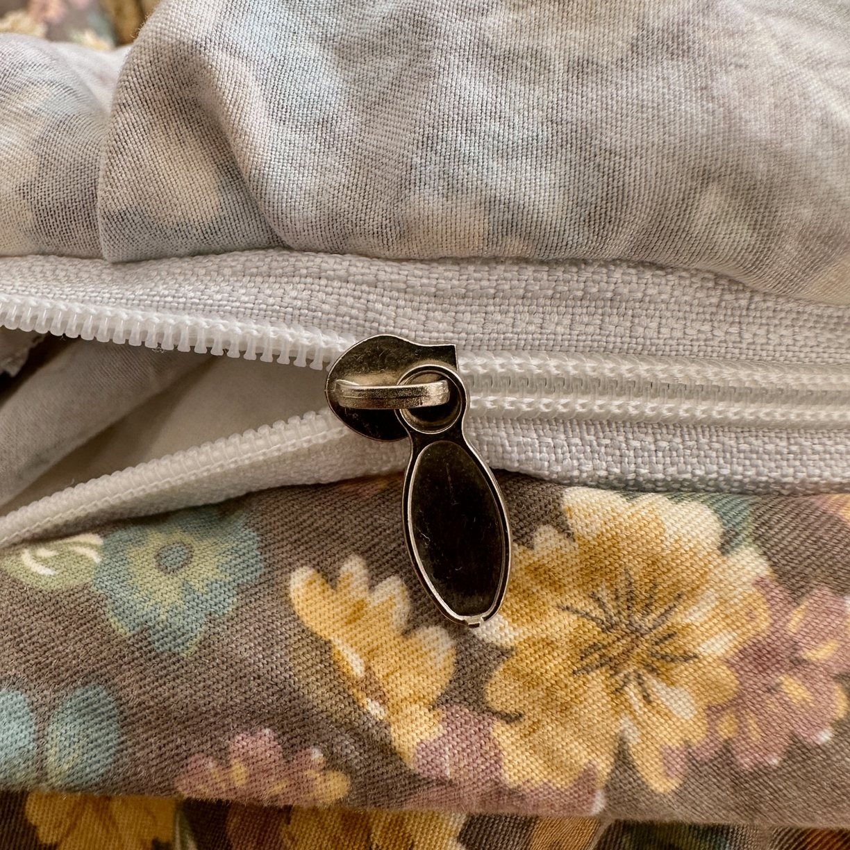 91家纺网 家纺一手货源 找家纺 欧尚 2025新款云柔棉床盖四件套 瑾夕