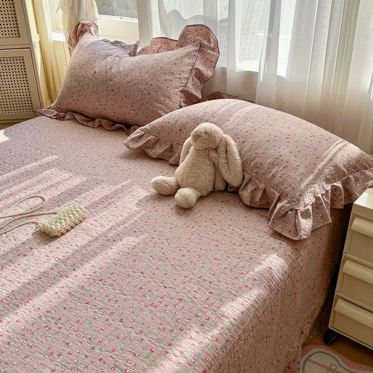 91家纺网 家纺一手货源 找家纺 欧尚 2025新款云柔棉床盖四件套 草莓