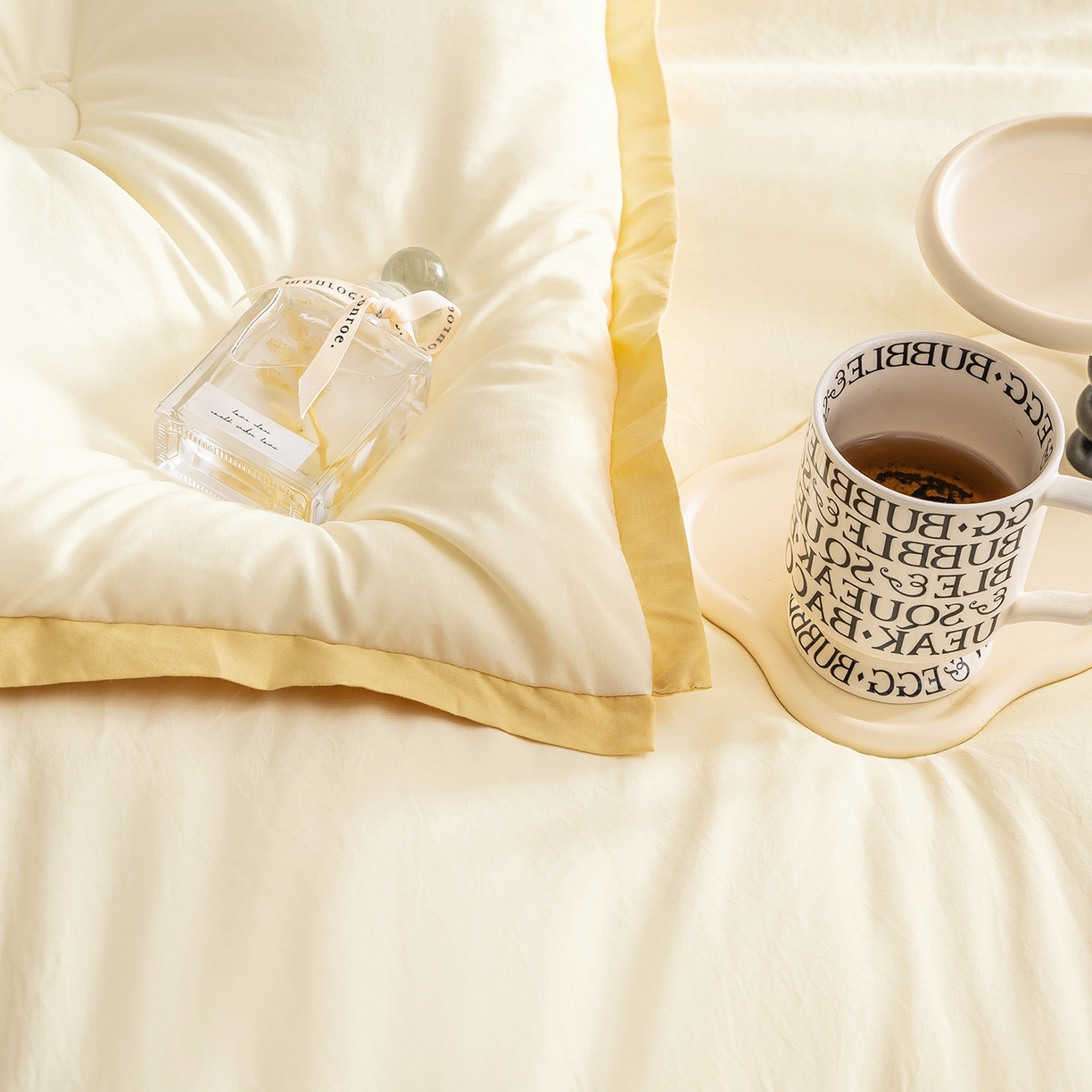 91家纺网 家纺一手货源 找家纺 品乐家纺 2025新款飞边大豆被烫画冬被被子被芯冬被 珍珠白