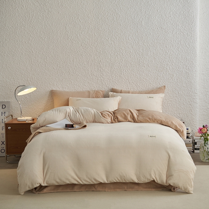 91家纺网 家纺一手货源 找家纺 眠博士 2025新款华夫格剪花牛奶绒加厚保暖四件套 华夫格剪花-白-咖