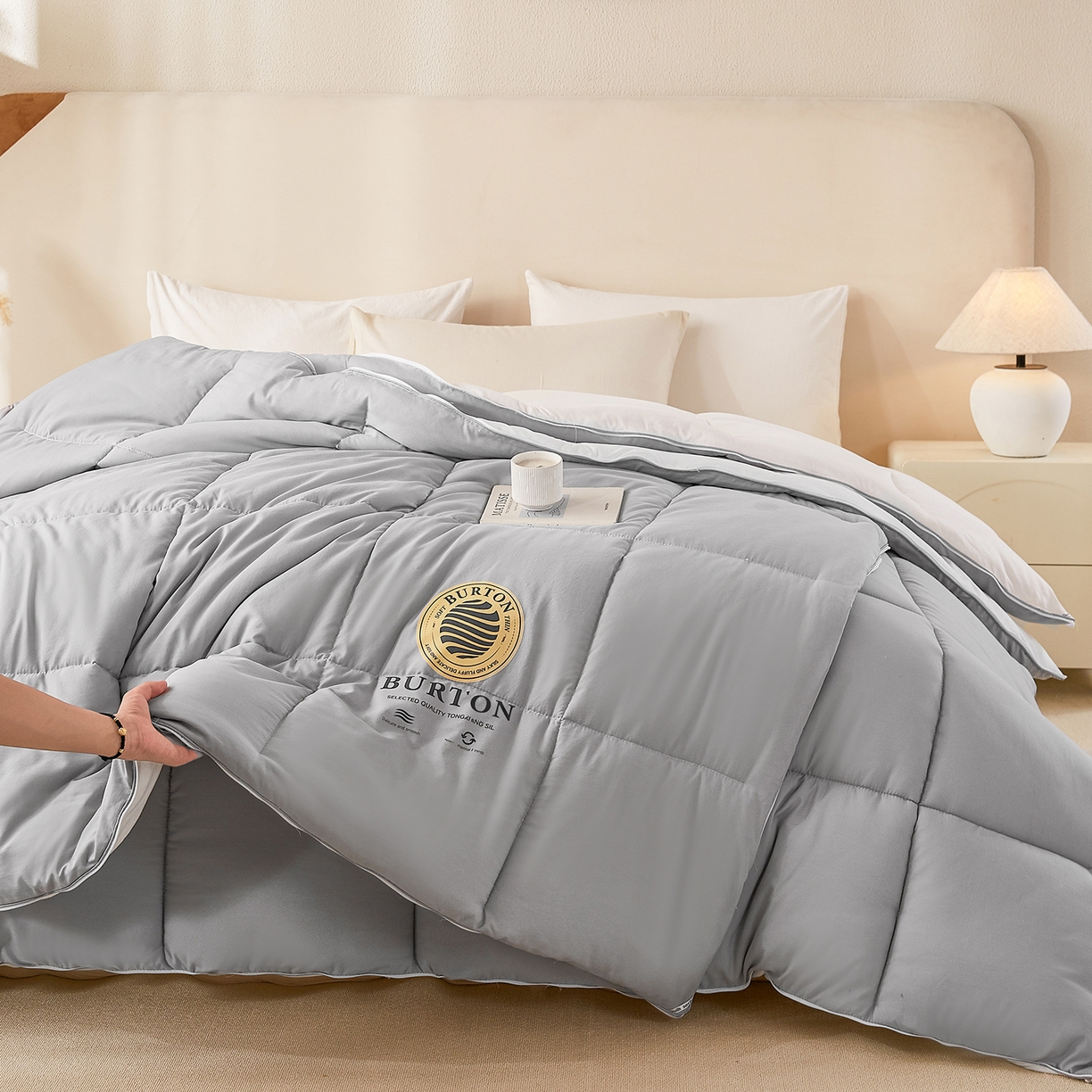 91家纺网 家纺一手货源 找家纺 品乐家纺 2025新款亲肤速暖大豆子母被被子被芯冬被 影雾灰