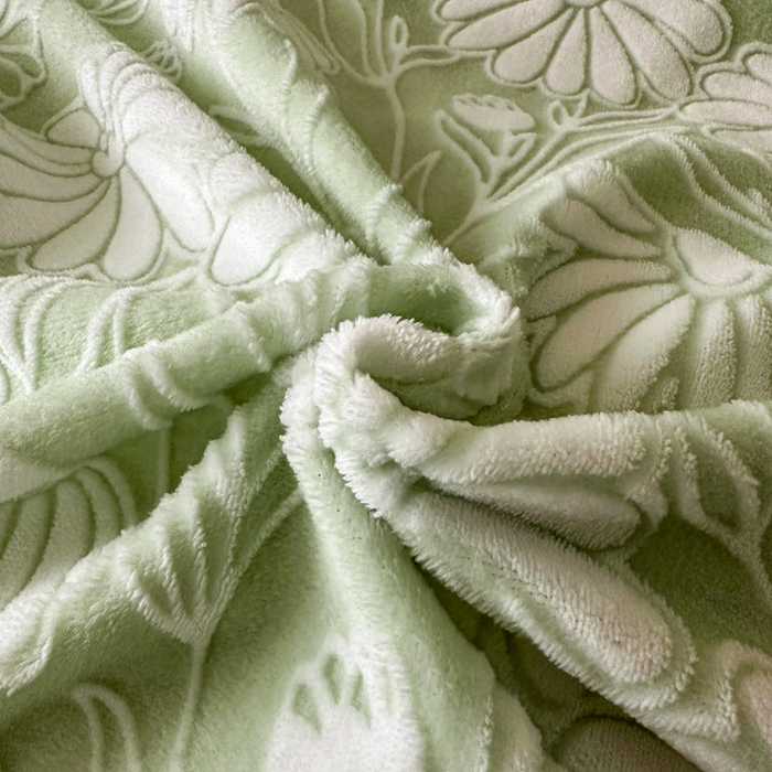 91家纺网 家纺一手货源 找家纺 诺梵家纺 2025新款8.2斤宽边织带雕花绒牛奶绒四件套 清雅-绿