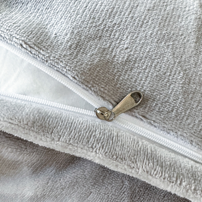 91家纺网 家纺一手货源 找家纺 （总）诺梵家纺 2025新款8.2斤宽边织带雕花绒牛奶绒四件套