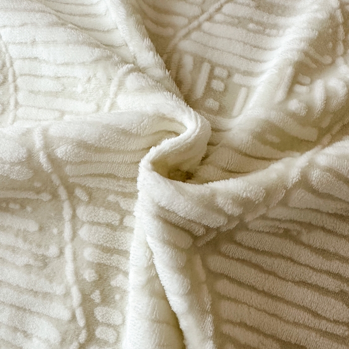 91家纺网 家纺一手货源 找家纺 诺梵家纺 2025新款8.2斤宽边织带雕花绒牛奶绒四件套 云烟-绿