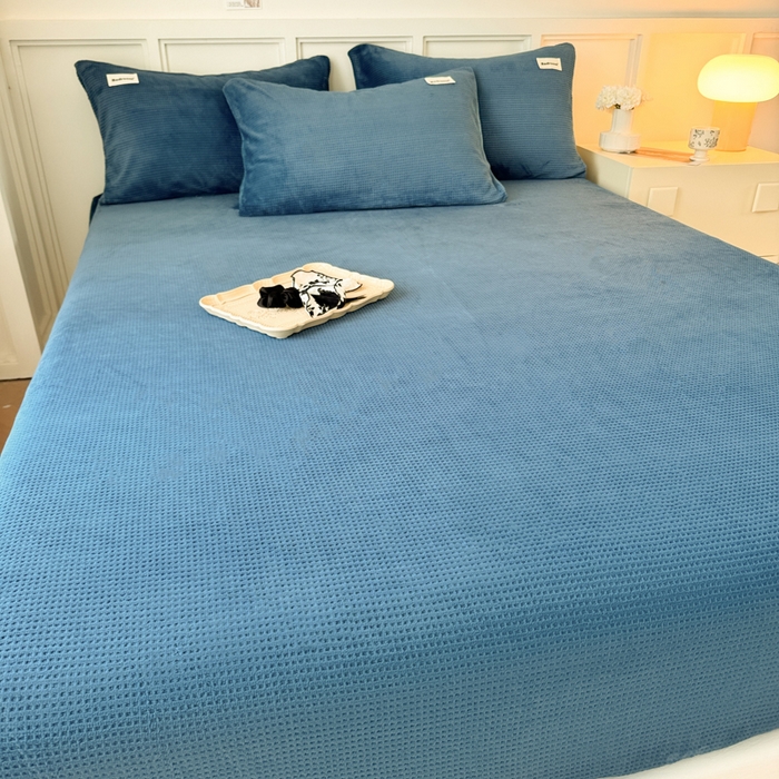 91家纺网 家纺一手货源 找家纺 （总）眠博士 2025新款A类华夫格剪花牛奶绒床笠