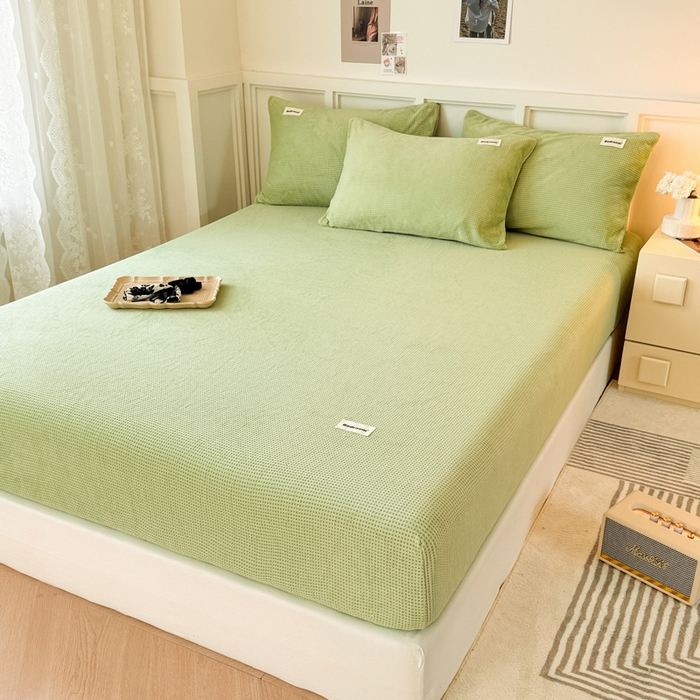 91家纺网 家纺一手货源 找家纺 眠博士 2025新款A类华夫格剪花牛奶绒床笠 剪花床笠-苹果绿