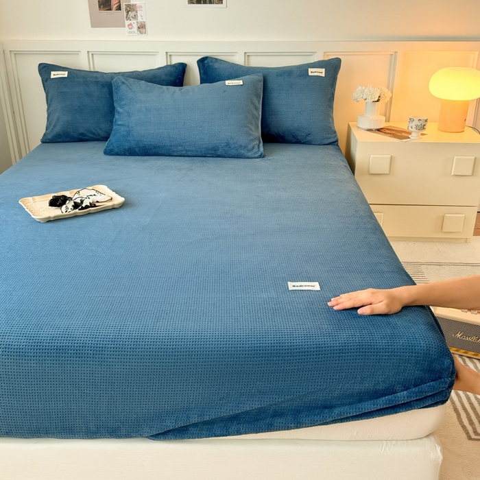 91家纺网 家纺一手货源 找家纺 （总）眠博士 2025新款A类华夫格剪花牛奶绒床笠