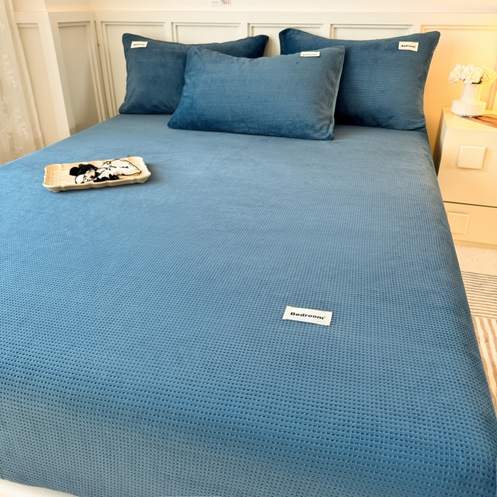 91家纺网 家纺一手货源 找家纺 （总）眠博士 2025新款A类华夫格剪花牛奶绒床笠