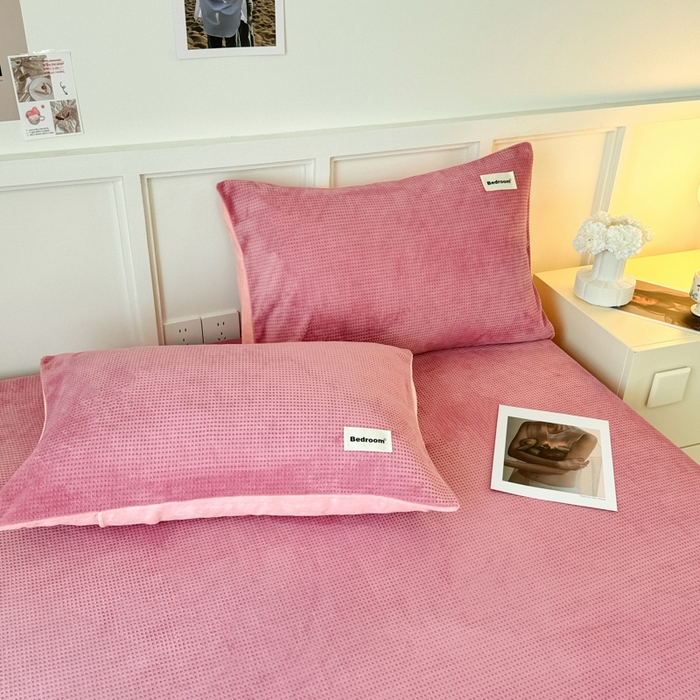 91家纺网 家纺一手货源 找家纺 眠博士 2025新款A类华夫格剪花牛奶绒床笠 剪花床笠-豆沙