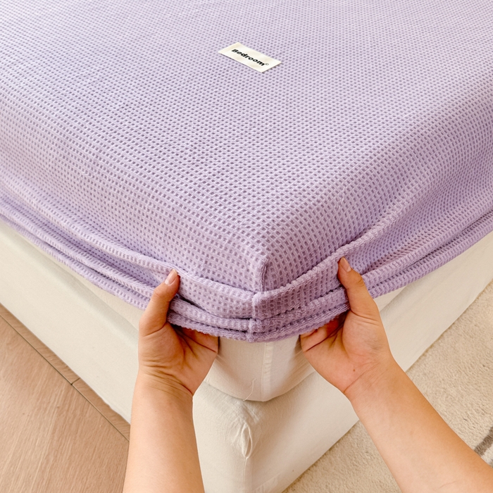 91家纺网 家纺一手货源 找家纺 眠博士 2025新款A类华夫格剪花牛奶绒床笠 剪花床笠-紫色