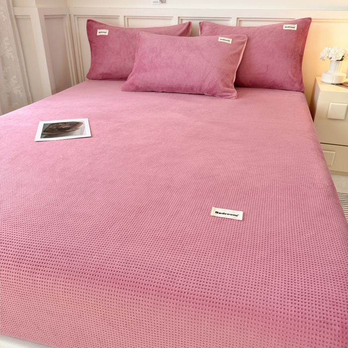 91家纺网 家纺一手货源 找家纺 眠博士 2025新款A类华夫格剪花牛奶绒床笠 剪花床笠-豆沙