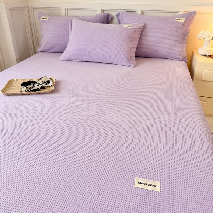 91家纺网 家纺一手货源 找家纺 眠博士 2025新款A类华夫格剪花牛奶绒床笠 剪花床笠-紫色