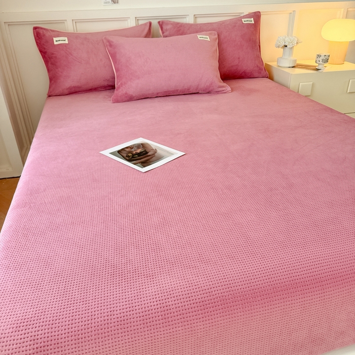 91家纺网 家纺一手货源 找家纺 眠博士 2025新款A类华夫格剪花牛奶绒床笠 剪花床笠-豆沙