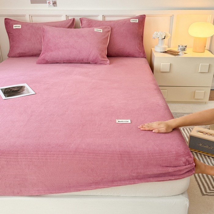 91家纺网 家纺一手货源 找家纺 眠博士 2025新款A类华夫格剪花牛奶绒床笠 剪花床笠-豆沙